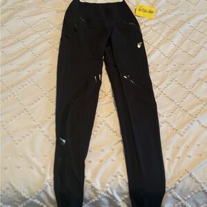 Off- white Black Athletic Leggings(never worn)
